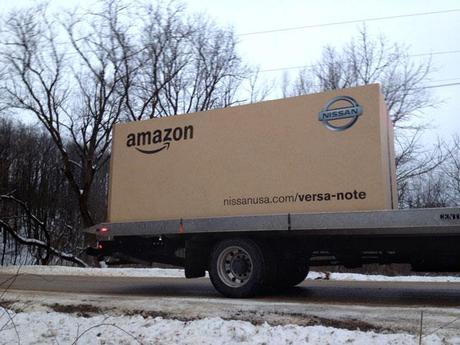 Nissan vende coches en Amazon y los envía dentro de cajas de cartón gigantes Amazon Nissan Caja