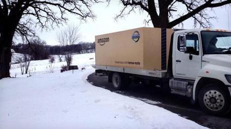 Nissan vende coches en Amazon y los envía dentro de cajas de cartón gigantes  - Paperblog