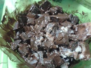 Turrón de chocolate con pistachos