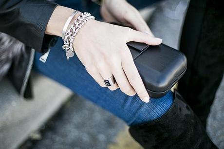 OUTFITS, faux fur vest, oversized leather jacket, chaqueta oversized piel zara, camiseta rock mango, jeans jbrand, Aristocrazy, dime que me quieres, Knockaround, stuart weitzman 50/50 boots, another stories, cristina blanco blog, guiadeestilo, guia de estilo blog, spanish fashion blog