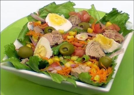 COMO PREPARAR ALGUNOS TIPOS DE ENSALADAS