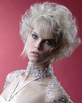 PEINADOS DE NOVIA CABELLO CORTO