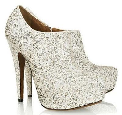 LOS ZAPATOS DE LA NOVIA