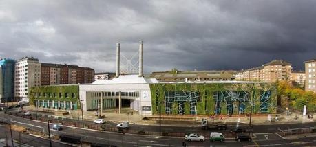 Fachada vegetal del Palacio de Congresos de Vitoria-Gasteiz.