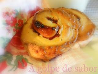 Rollitos rellenos de mermelada