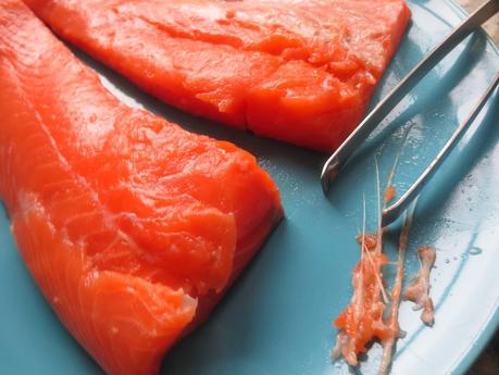 Albóndigas de salmón al eneldo