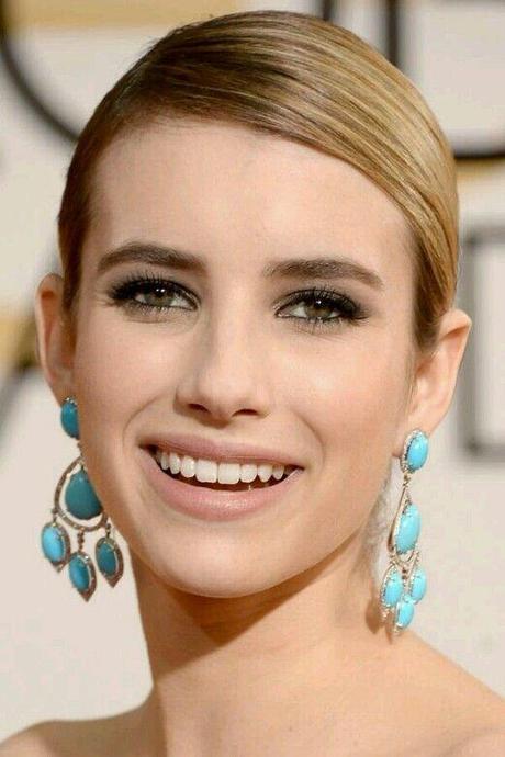 El maquillaje de Emma Roberts en los Globos de Oro