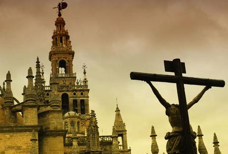 Y A LA VUELTA DE LA ESQUINA...