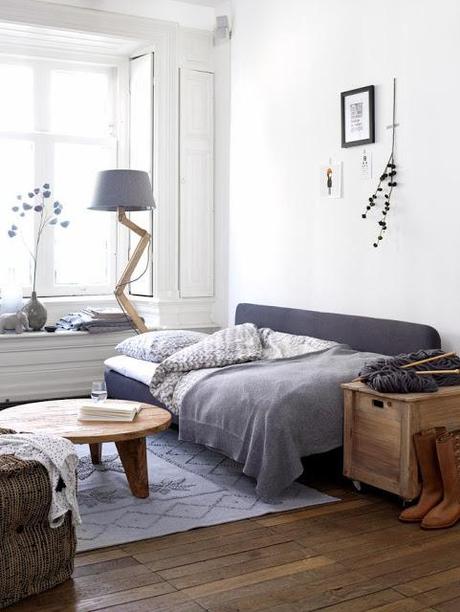 BLANCO NEGRO Y MADERA.....UNA COMBINACION IRRESISTIBLE