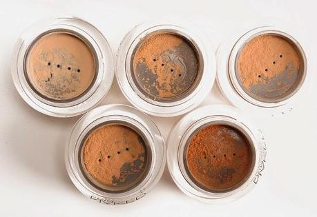 lo próximo de Urban Decay, NAKED Lipgloss y NAKED Ultra Definition Loose Finishing Powder