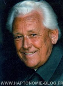 Embarazo ciencia afectividad haptonomia