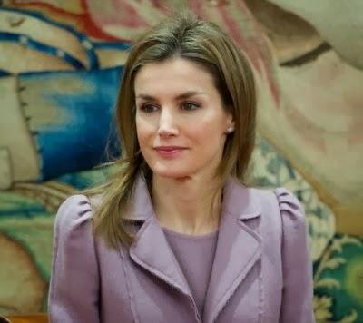 Letizia repite modelo de hace cinco años en los Premios de la Solidaridad Social
