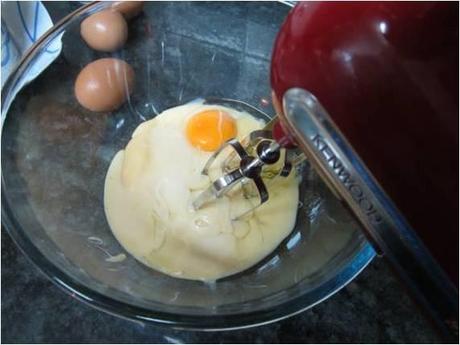 BIZCOCHO DE LECHE CONDESADA