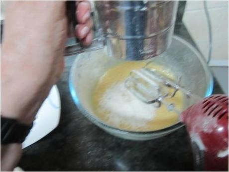 BIZCOCHO DE LECHE CONDESADA