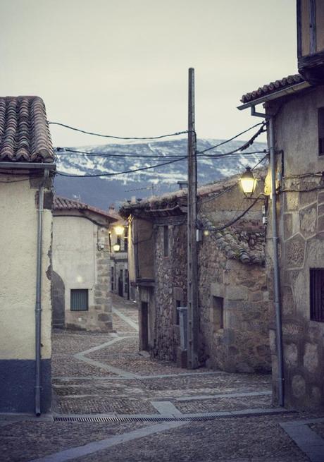 street style barbara crespo bonilla avila travels xmas christmas 2013 village fashion blogger outfit