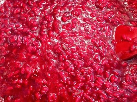 Risotto de remolacha con salmonetes.