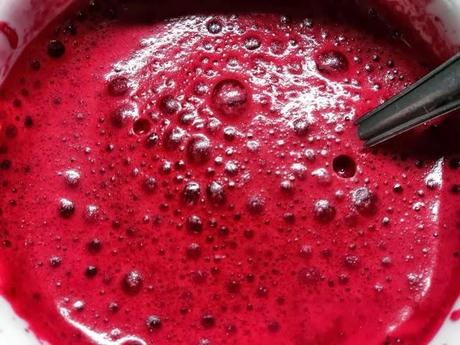 Risotto de remolacha con salmonetes.