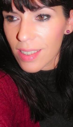 Look rosado y burdeos con Belle