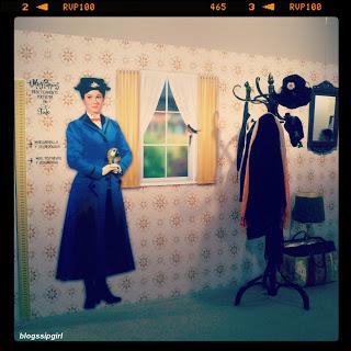 S. HA ESTADO ALLI: EXPOSICIÓN DE MARY POPPINS EN EL CENTRO COMERCIAL ARAGONIA