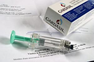 GARDASIL vacuna papiloma Sanofi Pasteur Merck medicamento reacciones adversas