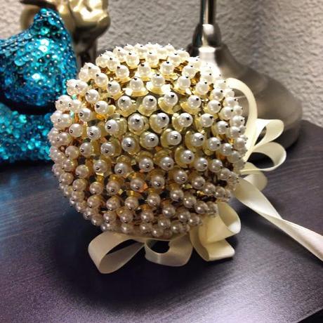 BLANCA Y RADIANTE...