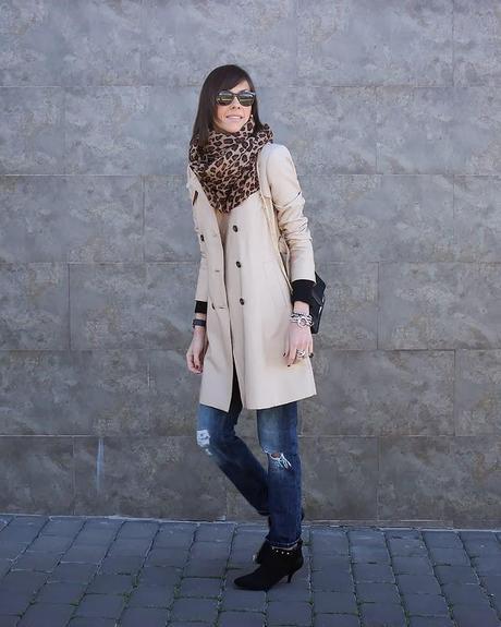 Trench + Boyfriend Jeans