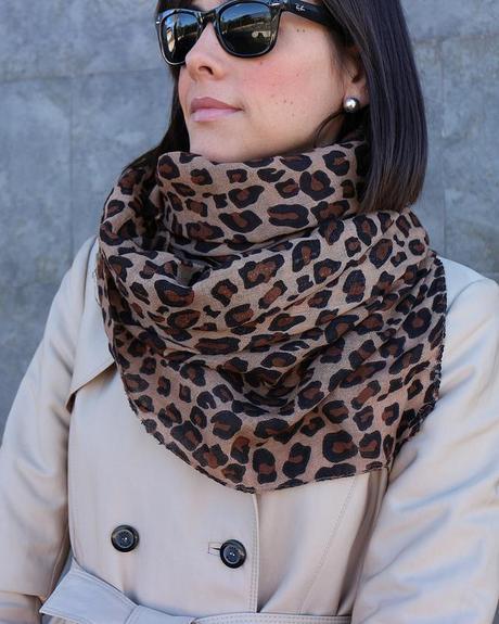 Trench + Boyfriend Jeans