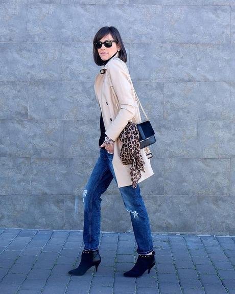 Trench + Boyfriend Jeans