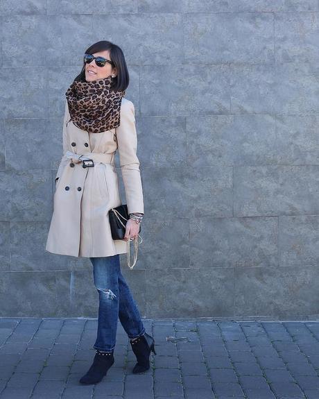 Trench + Boyfriend Jeans