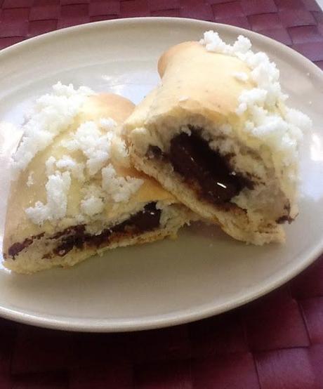 PAN CON CHOCOLATE Y ANÍS PAN CON CHOCOLATE Y ANÍS