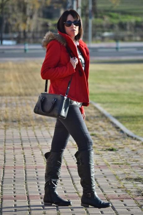 RED & GREY RED & GREY