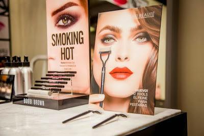 Desmaquillador de ojos M2Beaute ahora en formato viaje