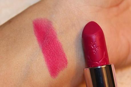 Cosmetic Love, Tienda de belleza Koreana