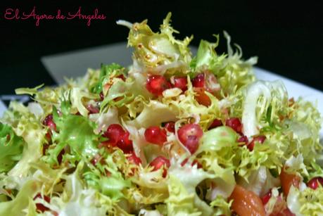 ENSALADA DE ESCAROLA CON VINAGRETA DE QUESO AZUL