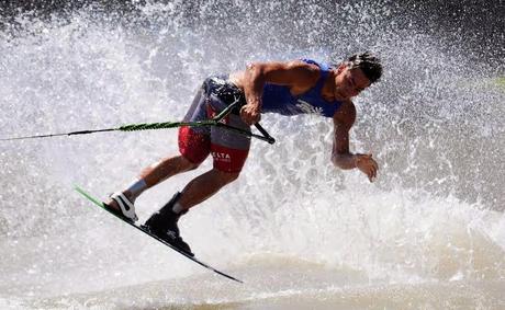 FELIPE MIRANDA ESTRENA TÍTULO MUNDIAL DE ESQUÍ NÁUTICO EN LOS MORROS