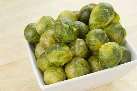 COLES DE BRUSELAS SALTEADAS CON CHAMPIÑONES