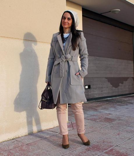 Tendencias de temporada: colores pastel, salones y collar de pedrería...