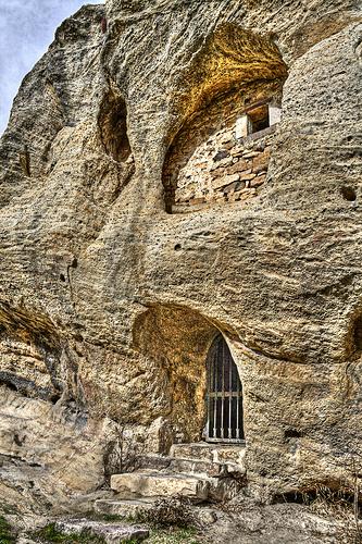Ermita rupestre de Arroyuelos