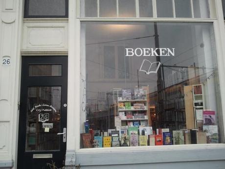 Libros antiguos, a la espera de un lector Libros antiguos, a la espera de un lector