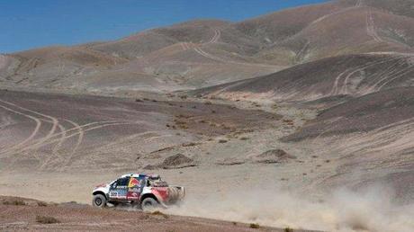 El Dakar se adentra en el peligroso desierto de Atacama