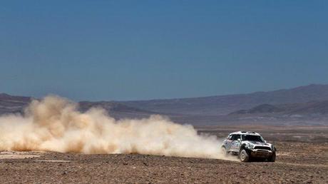 Al Attiyah se impuso en la octava etapa en los autos