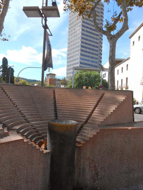 BARCELONA, LA TERCERA CUIDAD DEL MUNDO, MÁS FOTOGRAFIADA...19-01-2014...!!!