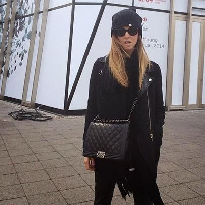 STREET STYLE INSPIRATION; TOTAL BLACK.-