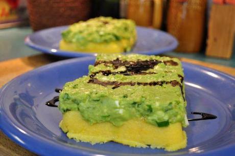 pastel-de-aguacate-y-polenta-