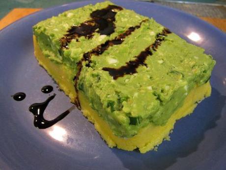 pastel-de-aguacate-y-polenta-