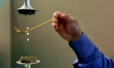 El SORPRENDENTE PODER DE LA LEVITACIÓN ACÚSTICA