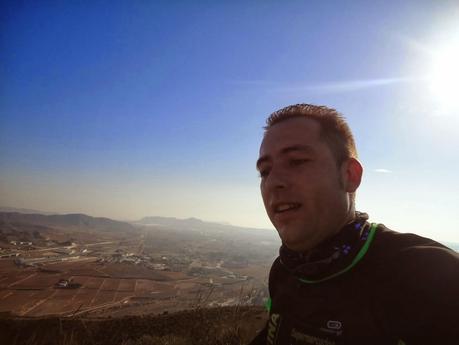 CARRERA POR MONTAÑA SUBIDA AL CERRO DE LA MOLA