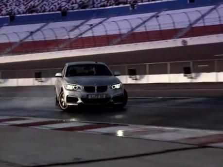 Un BMW autónomo drifteando
