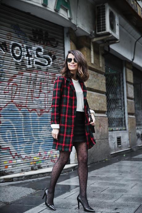 Check_Blazer-Asos-Leather_Skirt-Heels-Collage_Vintage-outfit-Street_Style-15