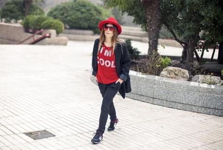 street style barbara crespo i am cool red sweater the corner shop fashion blogger outfit